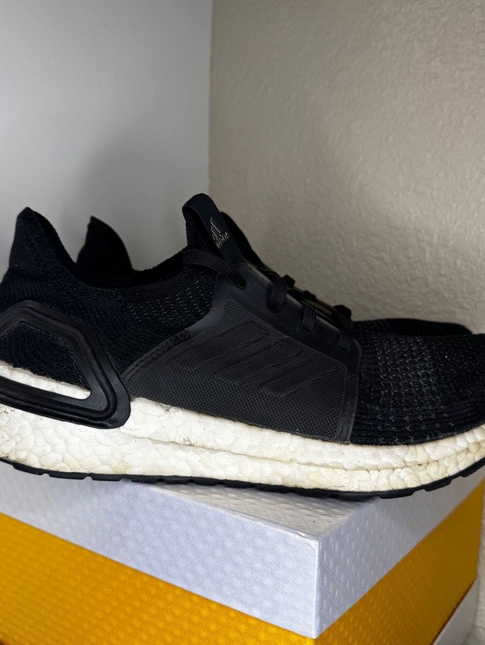 adidas UltraBoost 19 Core Black Women’s Size 7.5 G54014